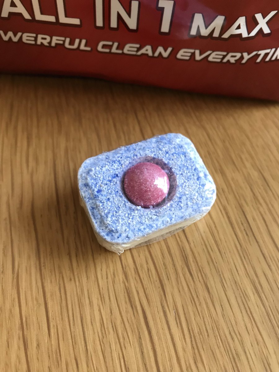 食器洗い機のタブレットからプラスチックを外したほうがよいでしょうか?
