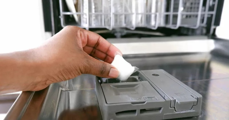 Posso usar c&aacute;psulas de detergente sem dispensador de m&aacute;quina de lavar lou&ccedil;a?
