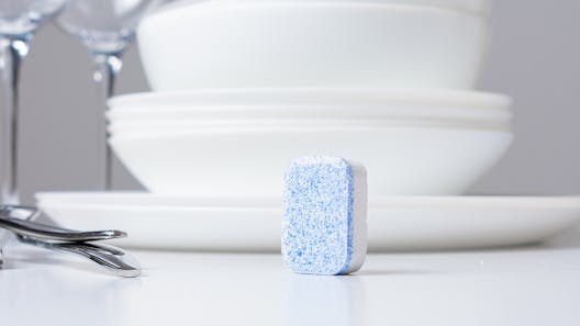 An bhfuil pods miasniteora púdair dona?