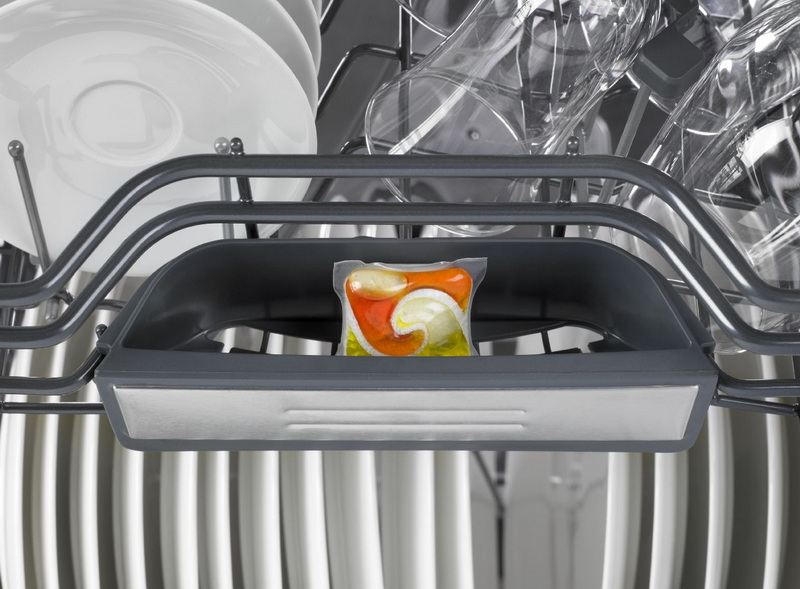 Dove mettere la cestello per lavastoviglie nella lavastoviglie Whirlpool?