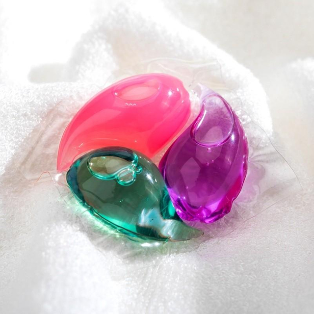 &THORN;vottakaplar &uacute;r l&iacute;fr&aelig;num ens&iacute;mum