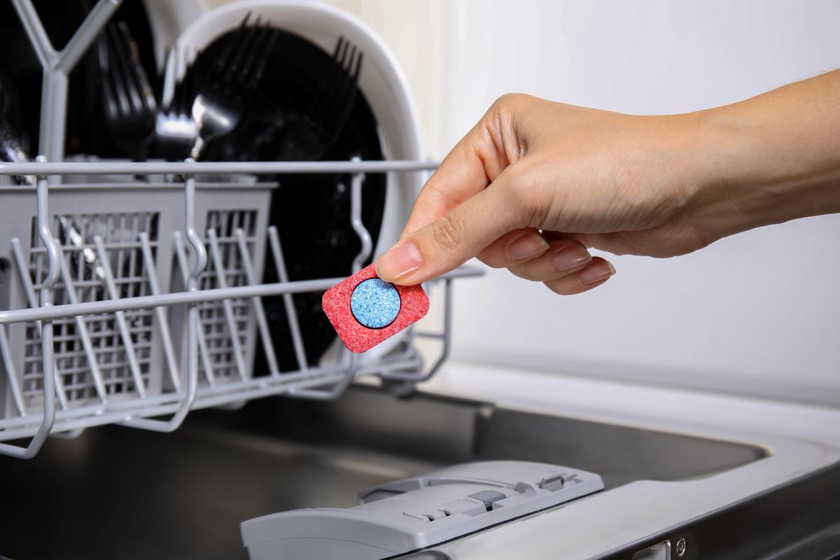 O&ugrave; va la tablette pour lave-vaisselle dans la machine ?