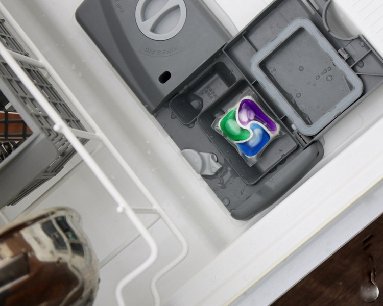 Μπορώ να χρησιμοποιήσω ένα Tide Pod στο πλυντήριο πιάτων μου;